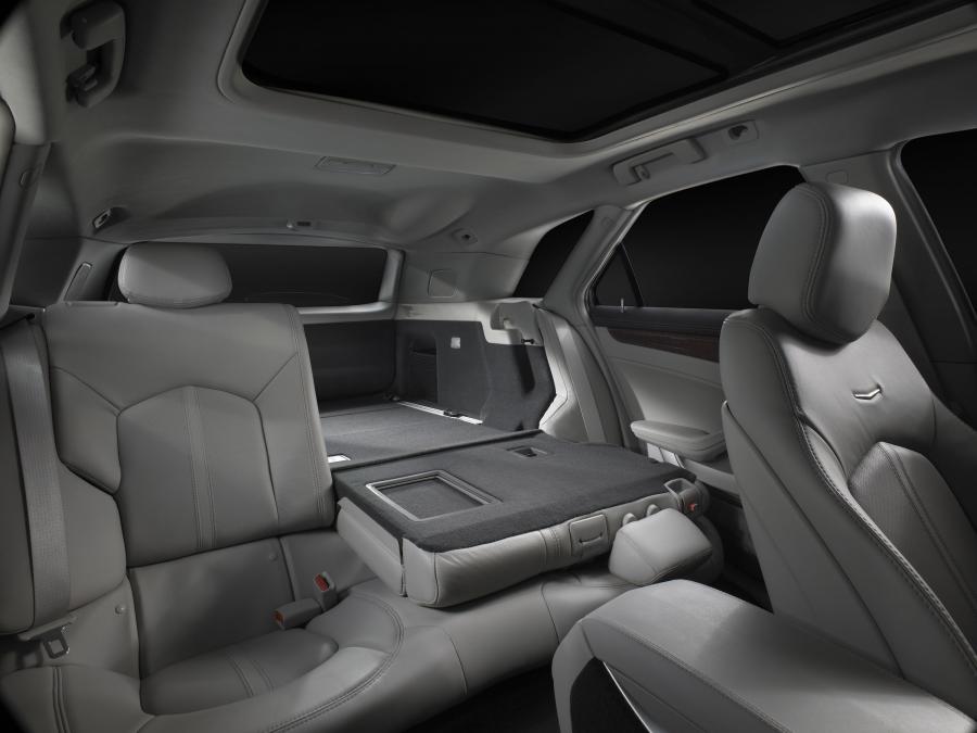  Cadillac CTS Sport Wagon 2008 года  (фото 37 из 68)